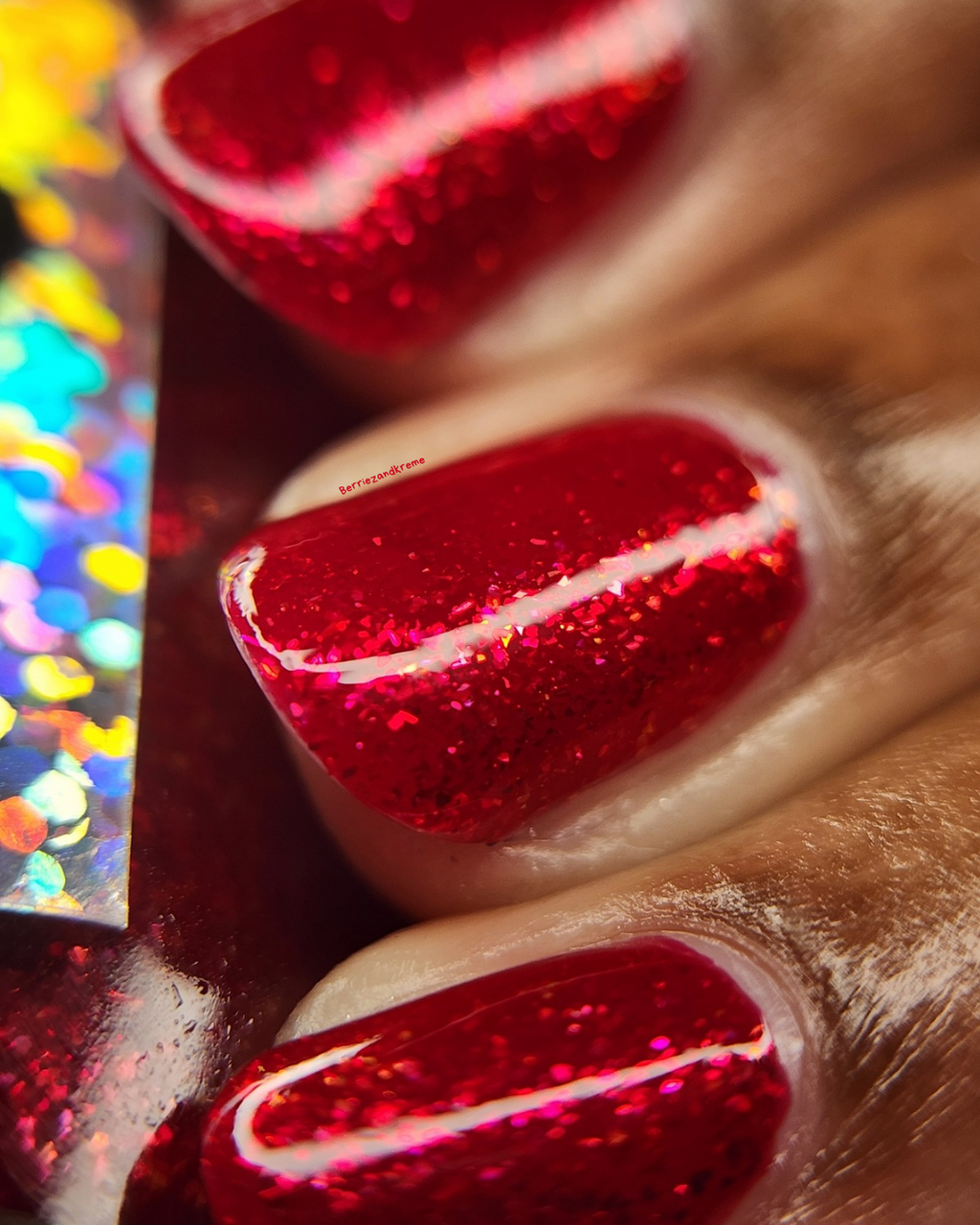 Pretty Poinsettia (2025 Holiday Collection)