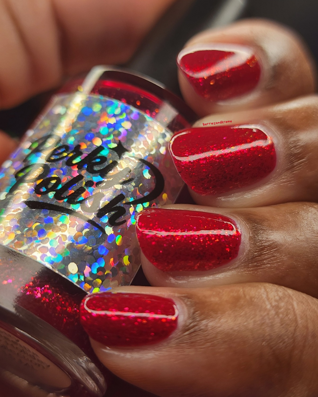 Pretty Poinsettia (2025 Holiday Collection)